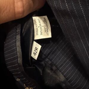 Men’s suit 42R